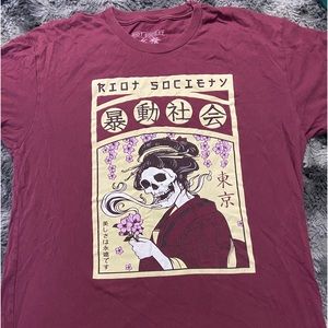 Riot Society men’s tee size M